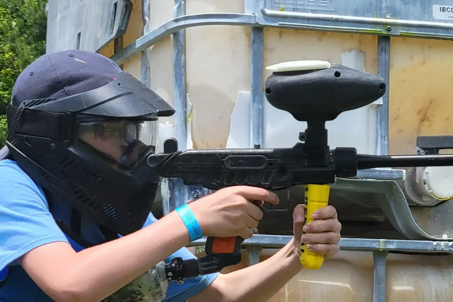 A player taking aim during an open play session